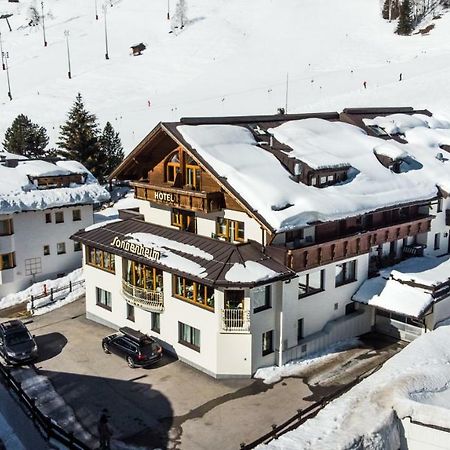 Hotel Sonnenheim 장크트안톤암아를베르크 외부 사진