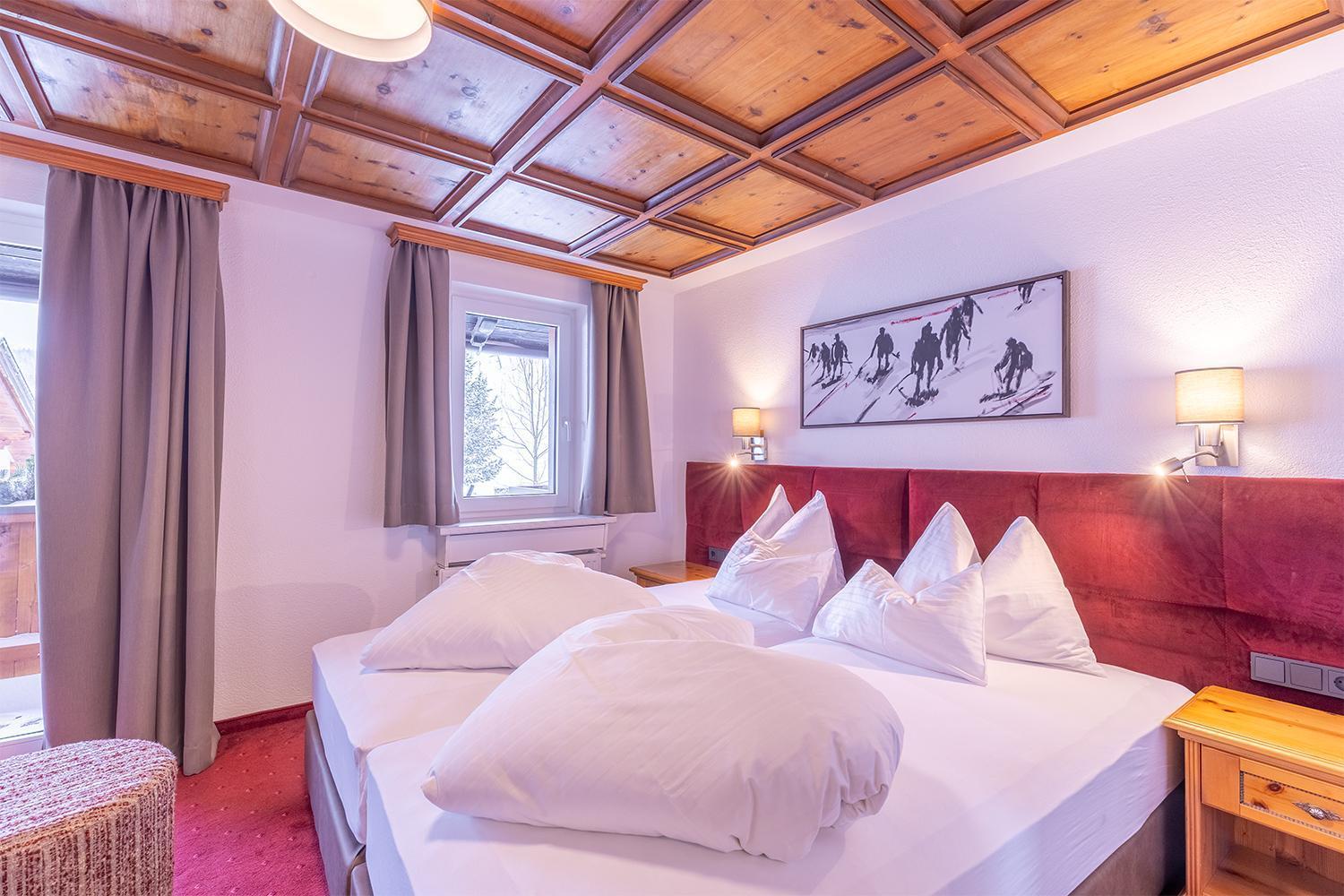 Hotel Sonnenheim 장크트안톤암아를베르크 외부 사진