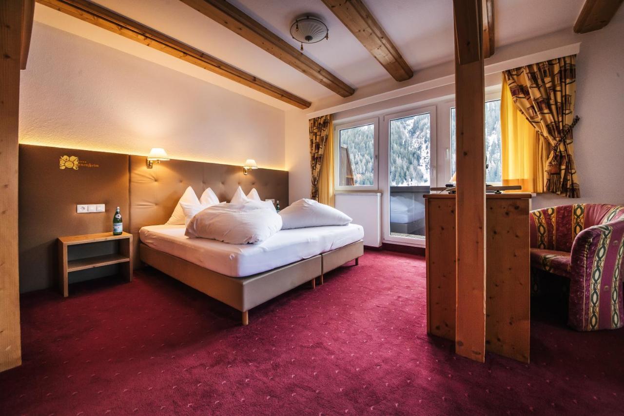 Hotel Sonnenheim 장크트안톤암아를베르크 외부 사진